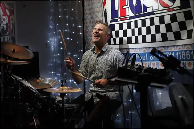 Live Music – Mod Legacy Band
